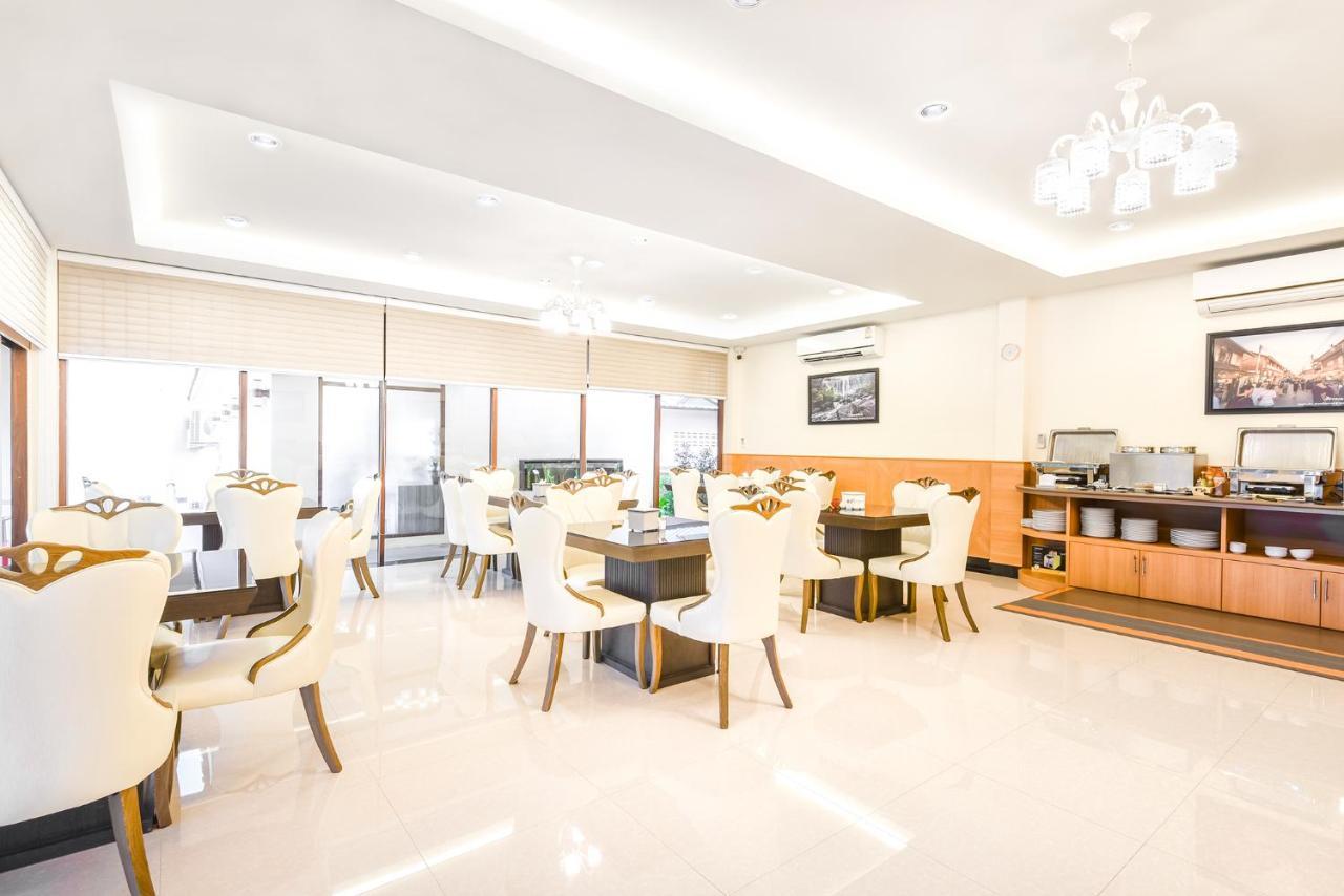 Au Place Hotel Loei Exteriér fotografie