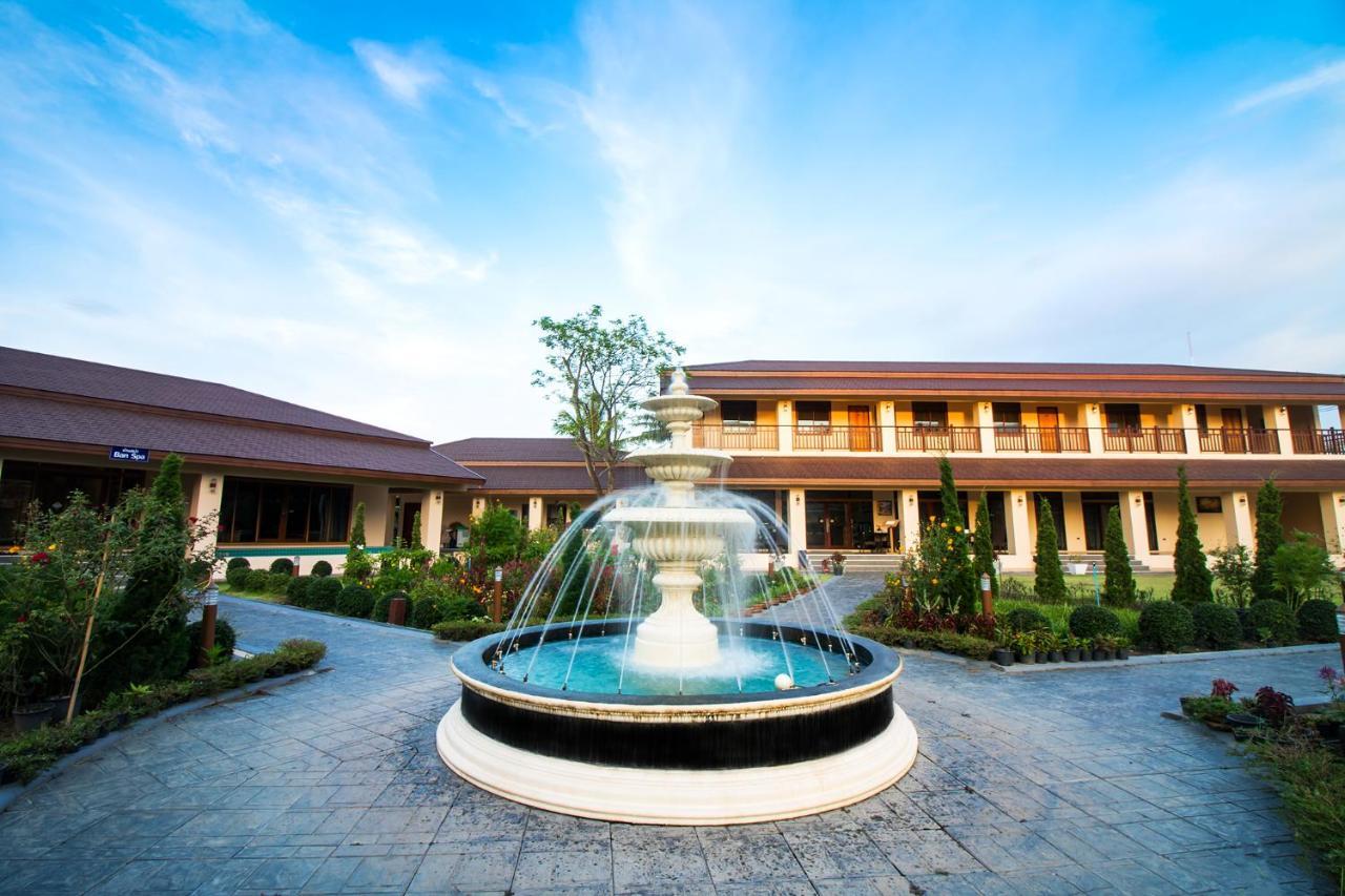 Au Place Hotel Loei Exteriér fotografie