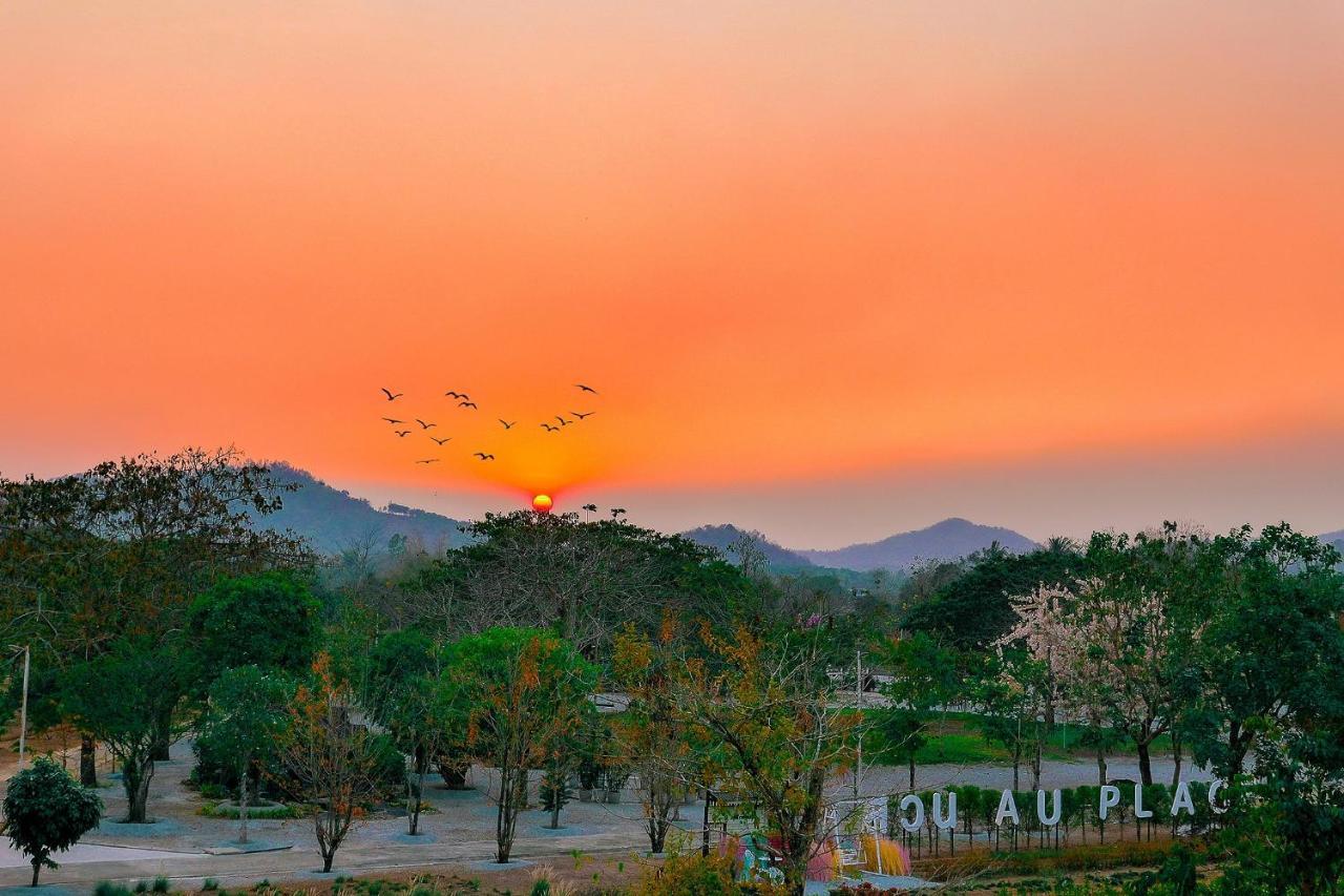 Au Place Hotel Loei Exteriér fotografie